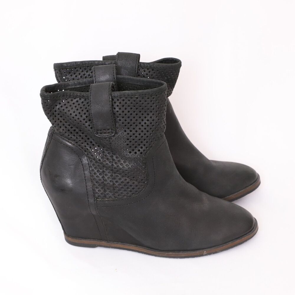 SOLE SOCIETY Keyla Leather Wedge High Heel Booties 7.5 Perforated Black
